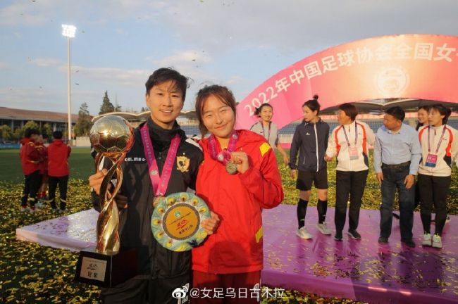 “整部电影充满了正能量，历史在变，但这种钢铁意志永远不会变”中国三冶建筑工程分公司员工在观影后表达了对先辈们由衷的敬佩，特别是在和平年代的今天，电影里中国钢铁先驱身上顽强不屈的精神，没有条件也要创造条件炼钢的大无畏精神，无一不深深地震撼着每一位国人
